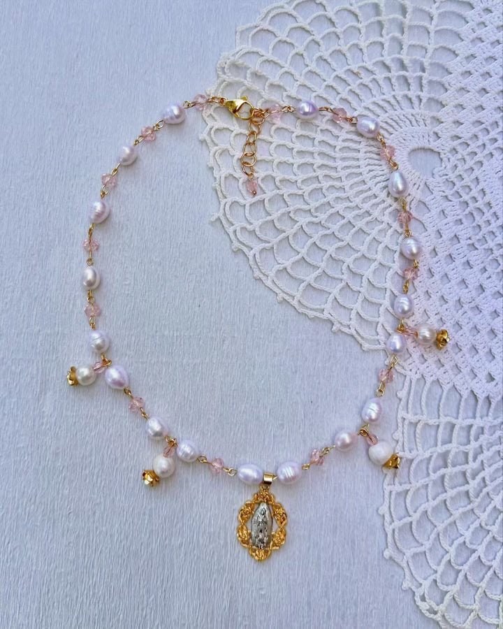 Lluvia de Rosas Necklace