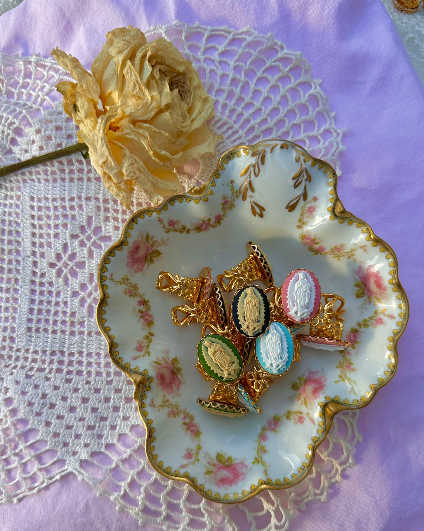 La Guadalupe Blanco Rings