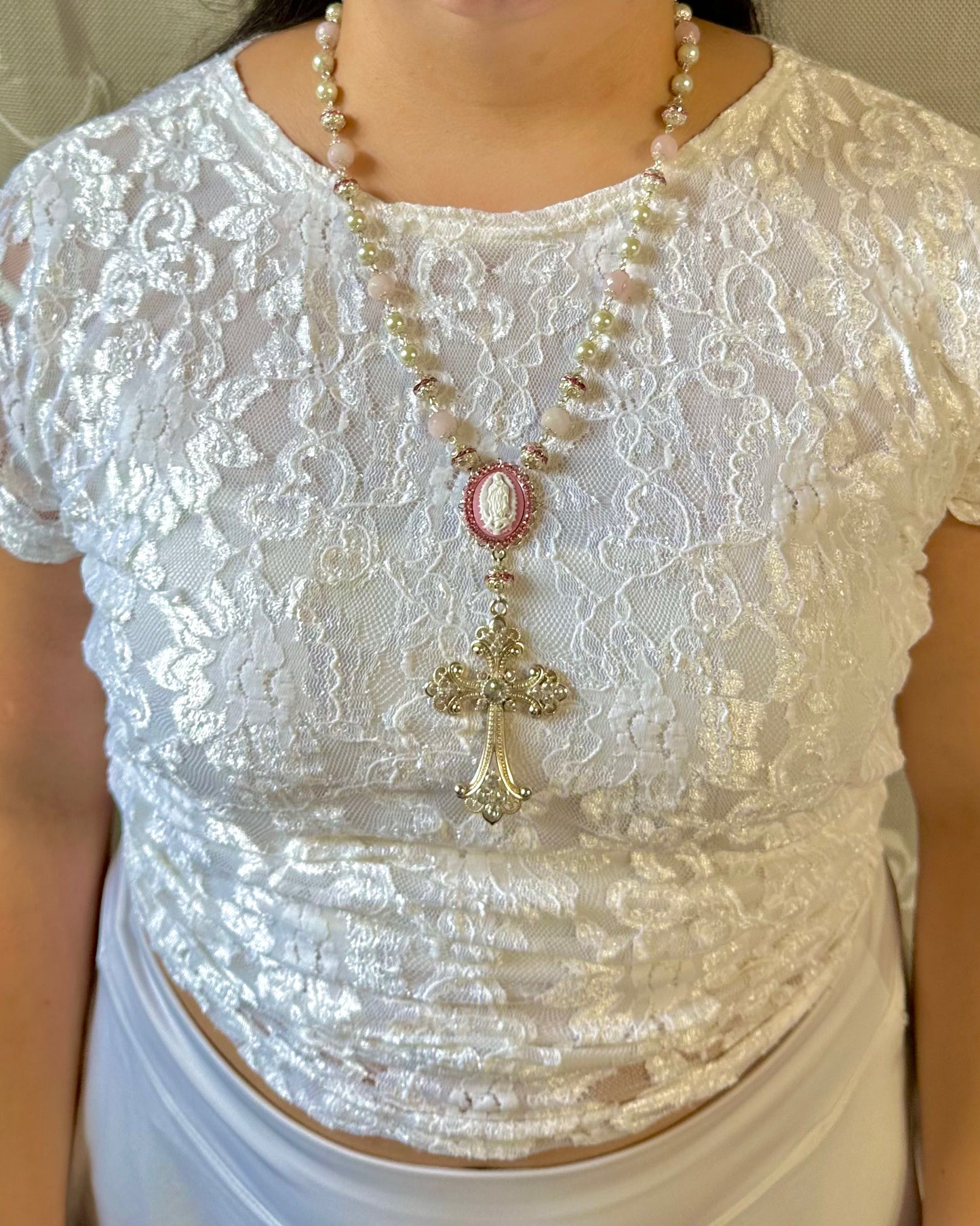 Cuarzo Rosada Necklace